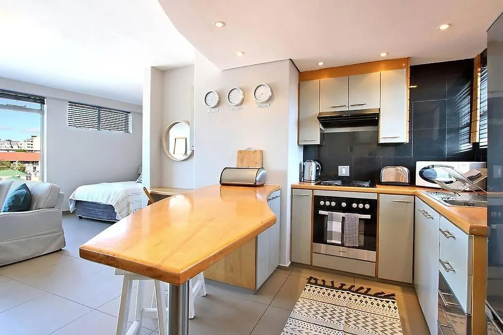 Morakani Studio 503 In Green Point. Cape Town Apartment