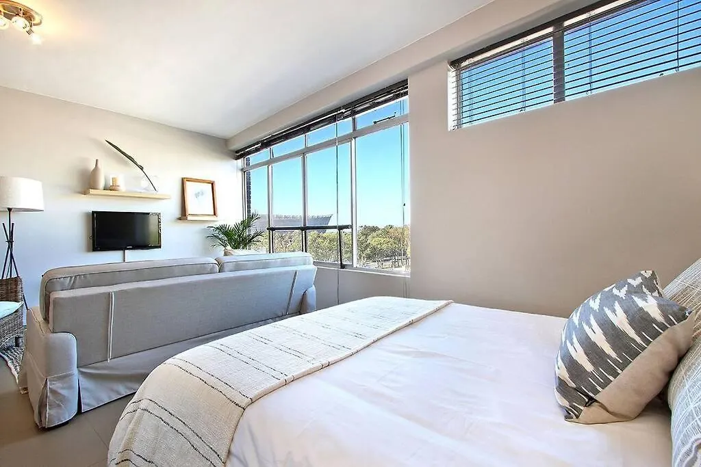 Morakani Studio 503 In Green Point. Cape Town Apartment